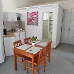 Apartment Oazis Ueduelo
